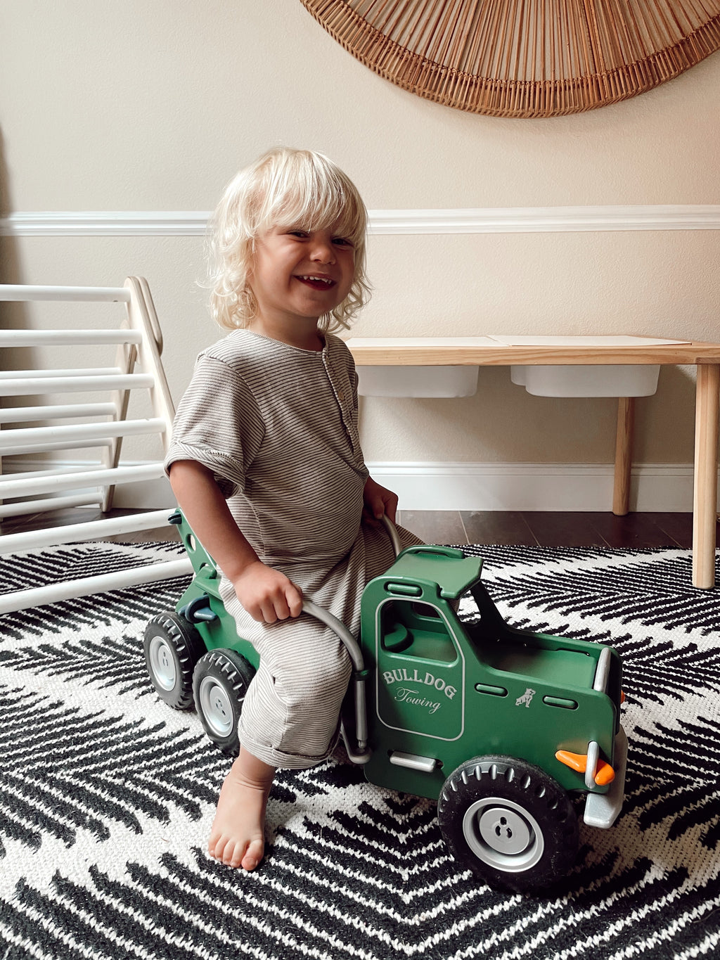 Mack Ride-On Truck - Green – Wander Mats